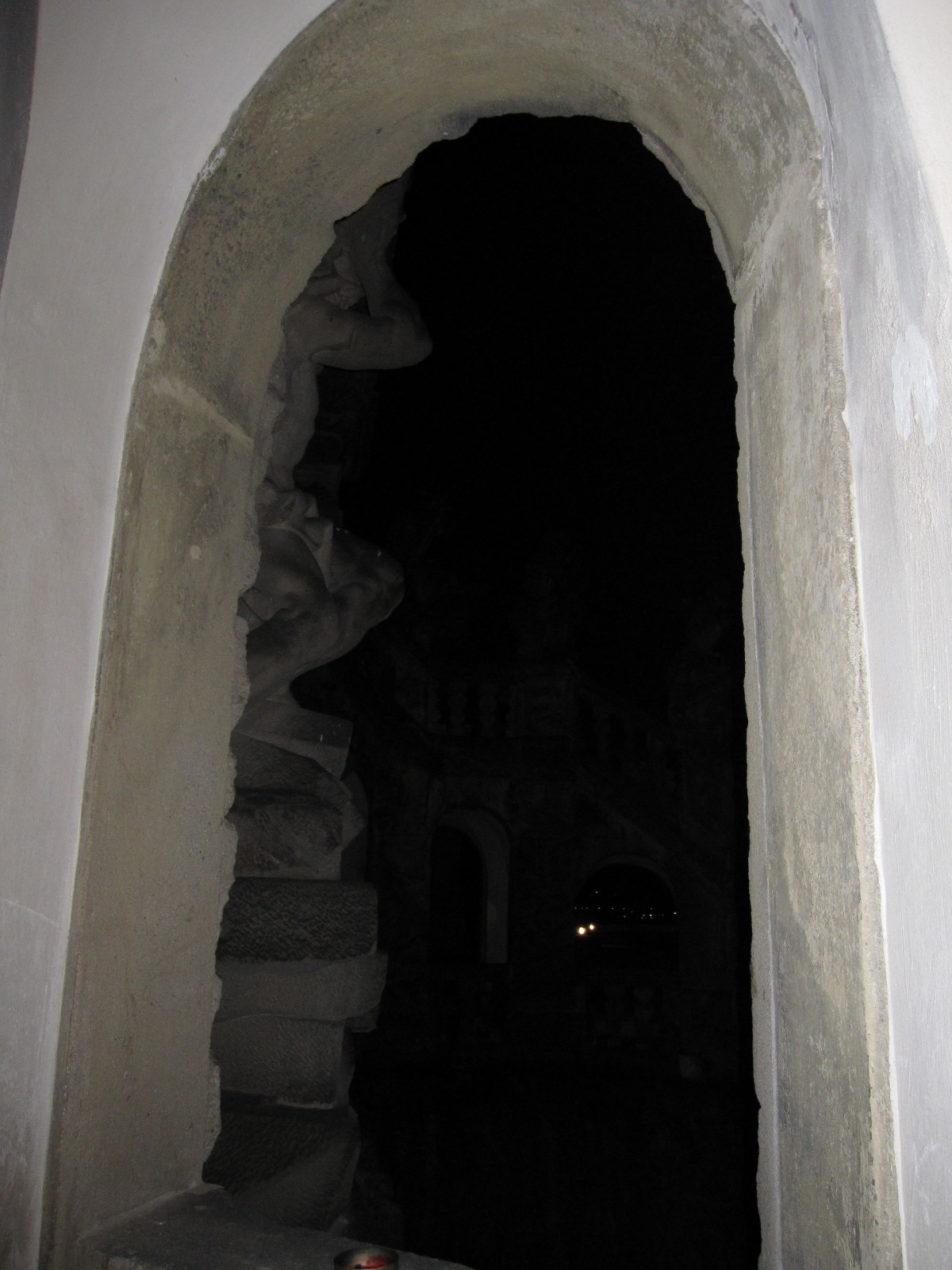 detail IV.
